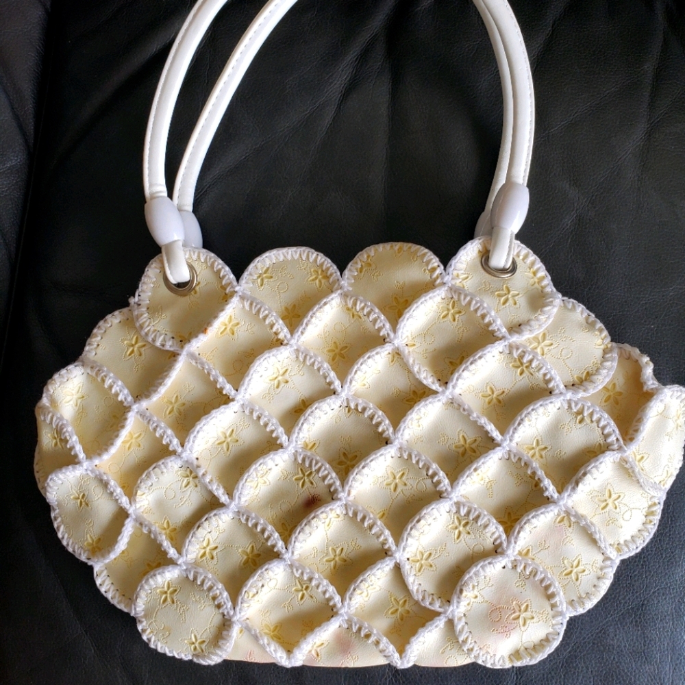 Cute & Unique Shoulder/ Arm Leather Purse